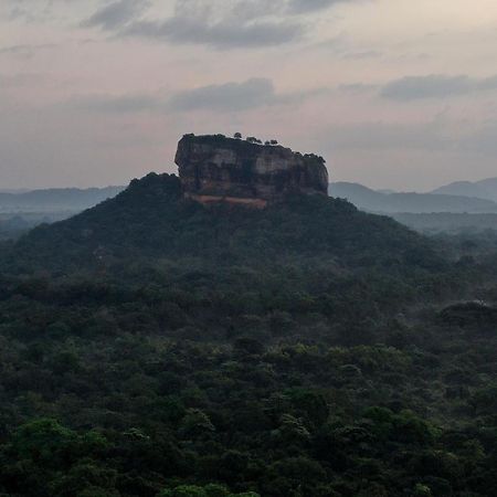Woodsy Villa Sigiriya Buitenkant foto